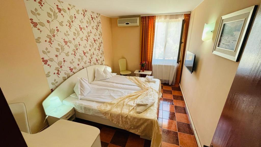 Hotel Turist Neptun Eksteriør billede
